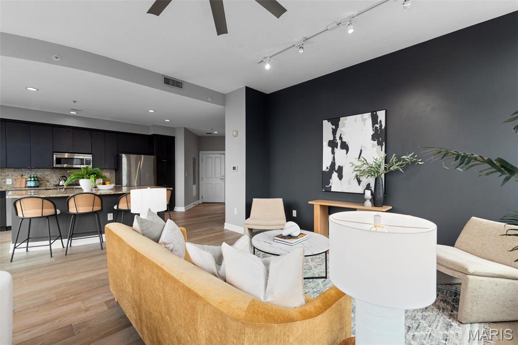 Park East Tower - Residential Lease