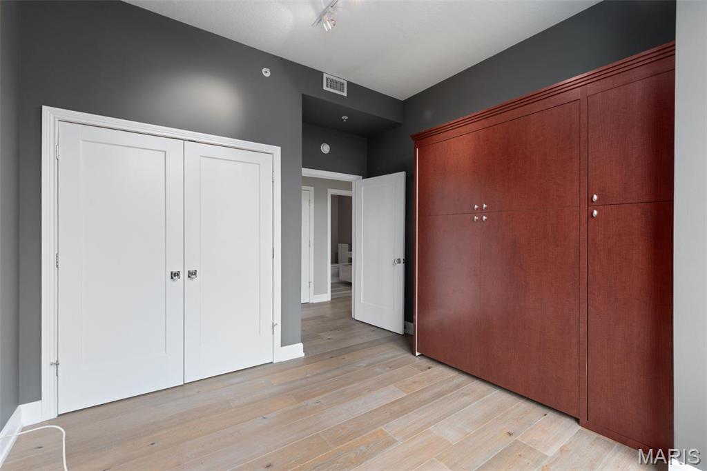 Park East Tower - Residential Lease