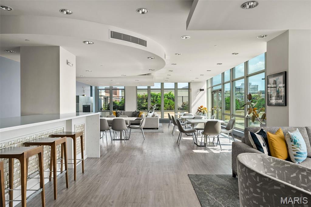 Park East Tower - Residential Lease