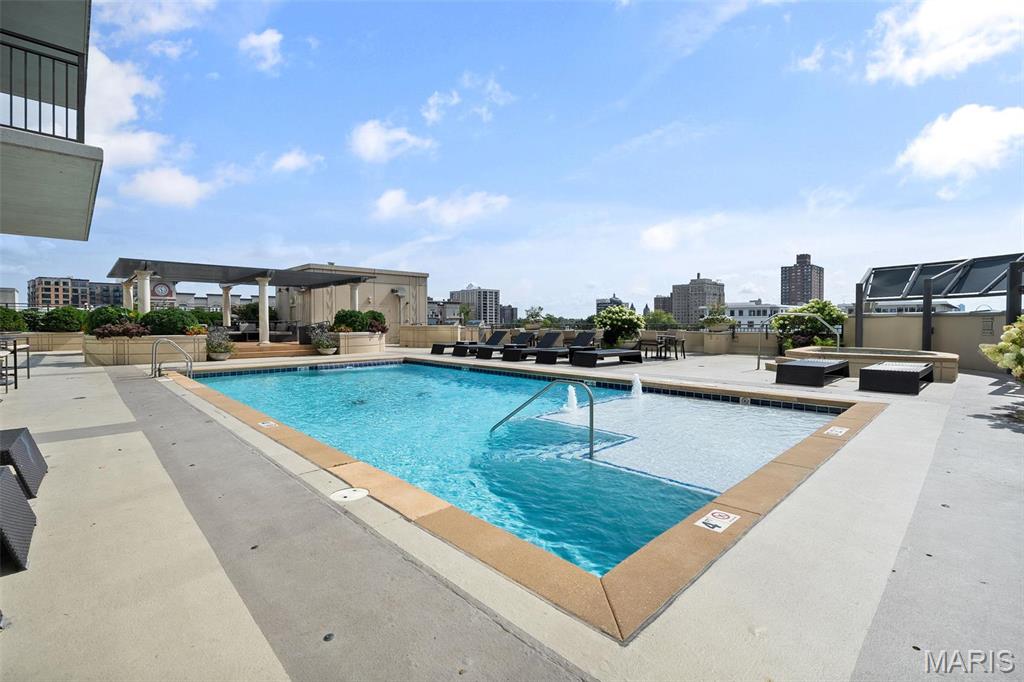 Park East Tower - Residential Lease