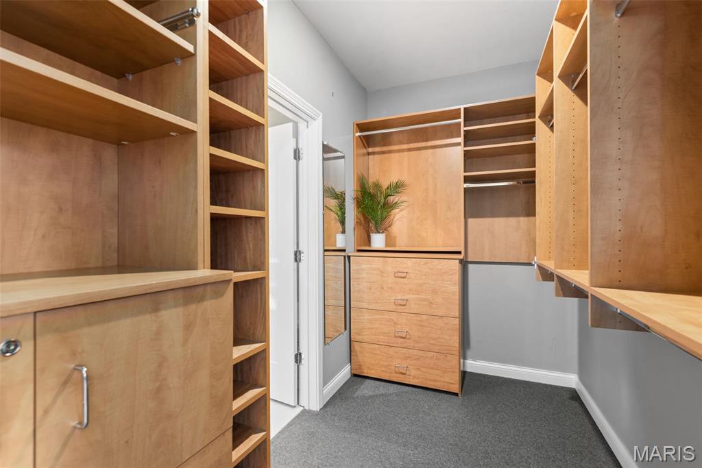 Park East Tower - Residential Lease