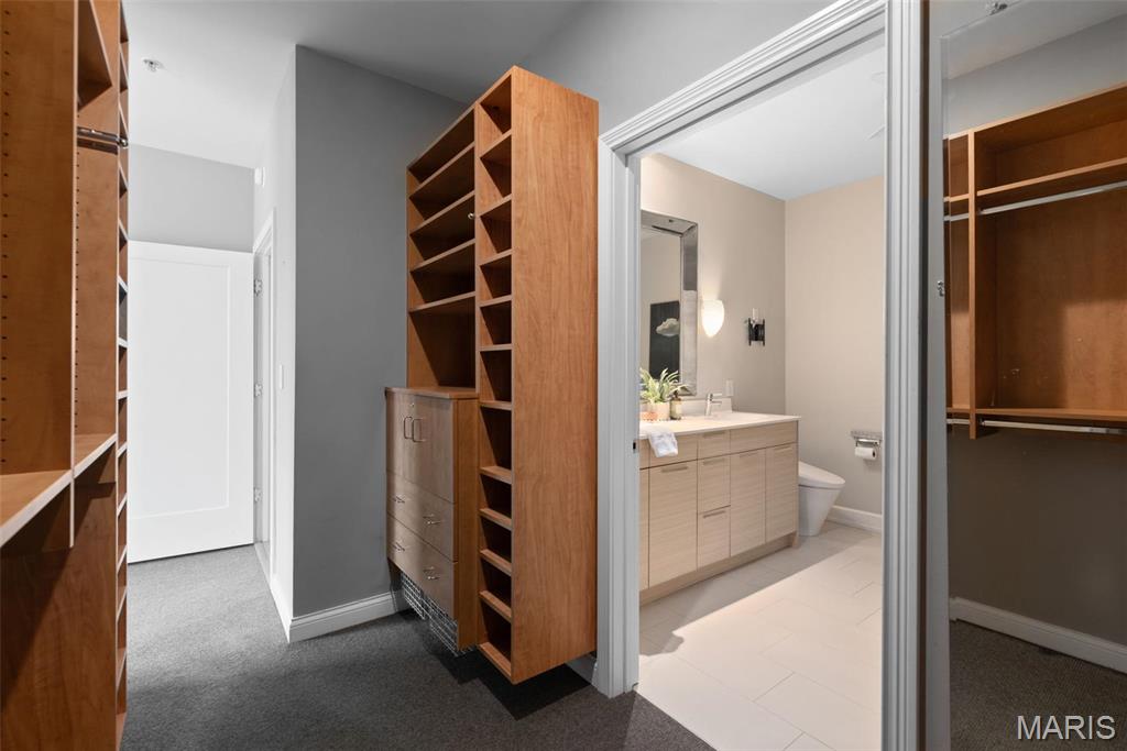 Park East Tower - Residential Lease