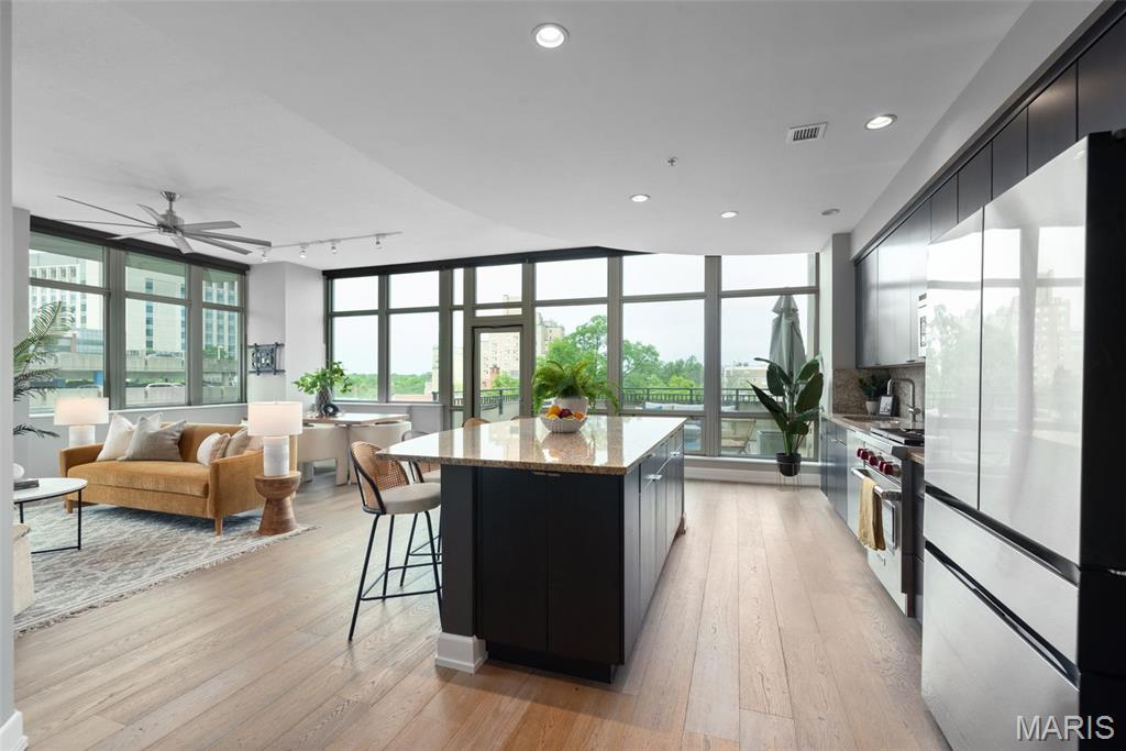 Park East Tower - Residential Lease