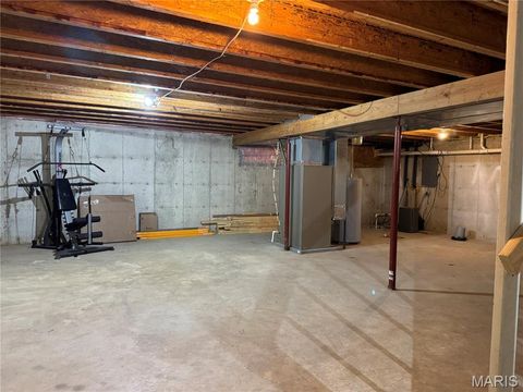 Tiny photo for 21505 Highway 61, Bowling Green, MO 63334 (MLS # 26001437)