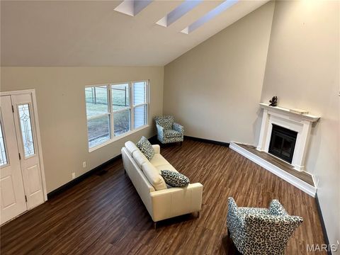 Tiny photo for 21505 Highway 61, Bowling Green, MO 63334 (MLS # 26001437)