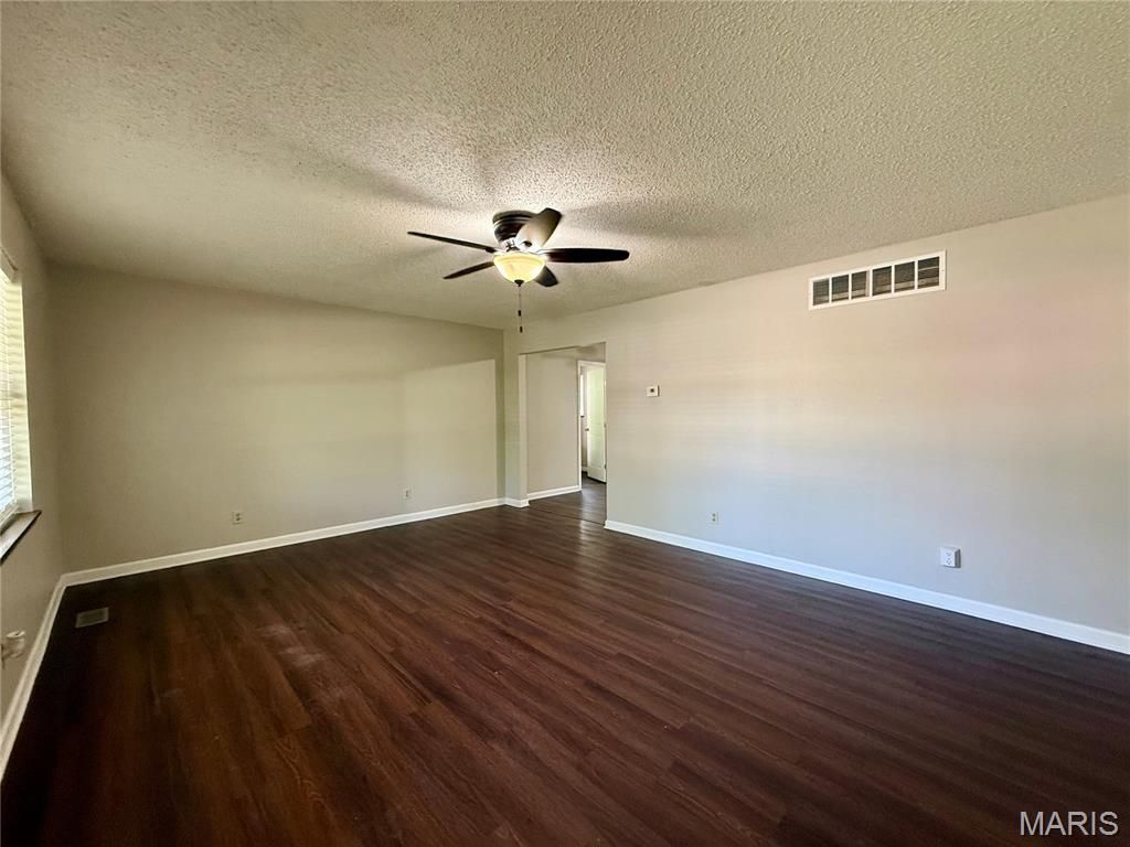 Photo of 1714 Wallace Street, Poplar Bluff, MO 63901 (MLS # 26020985)