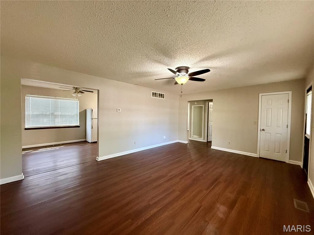 Photo of 1714 Wallace Street, Poplar Bluff, MO 63901 (MLS # 26020985)