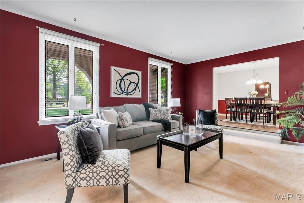 Photo of 10001 Kalinda Lane, Sunset Hills, MO 63128 (MLS # 26023728)
