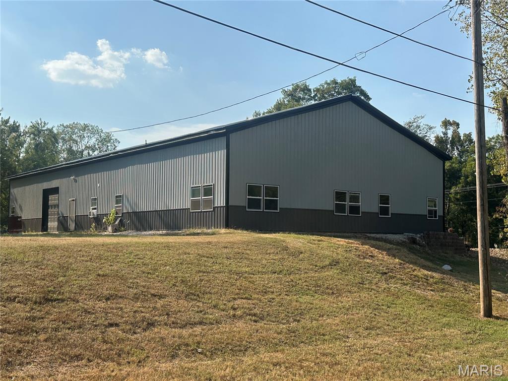 Unknown - Commercial Sale