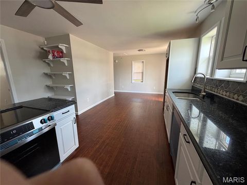 Tiny photo for 206 N Church Street, Sullivan, MO 63080 (MLS # 26030998)