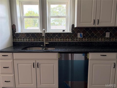 Tiny photo for 206 N Church Street, Sullivan, MO 63080 (MLS # 26030998)