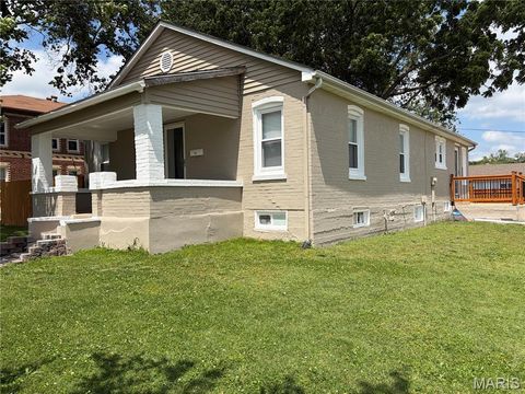 Tiny photo for 206 N Church Street, Sullivan, MO 63080 (MLS # 26030998)