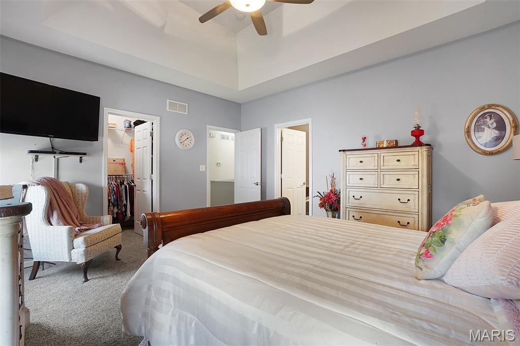 Stoney Mountain Village - Residential