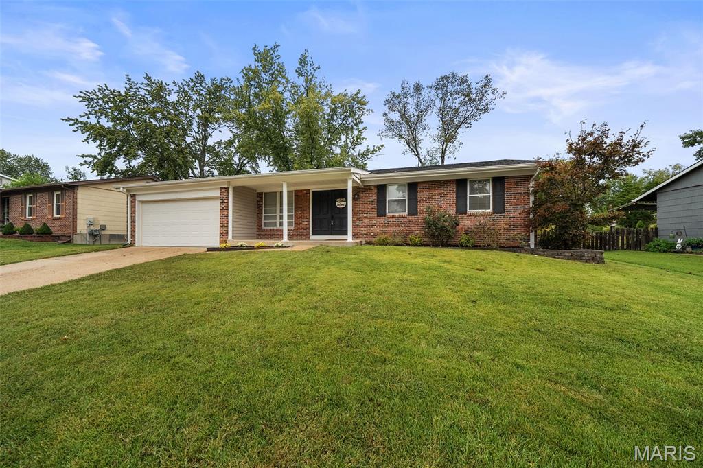 1365 Twin Trails Court