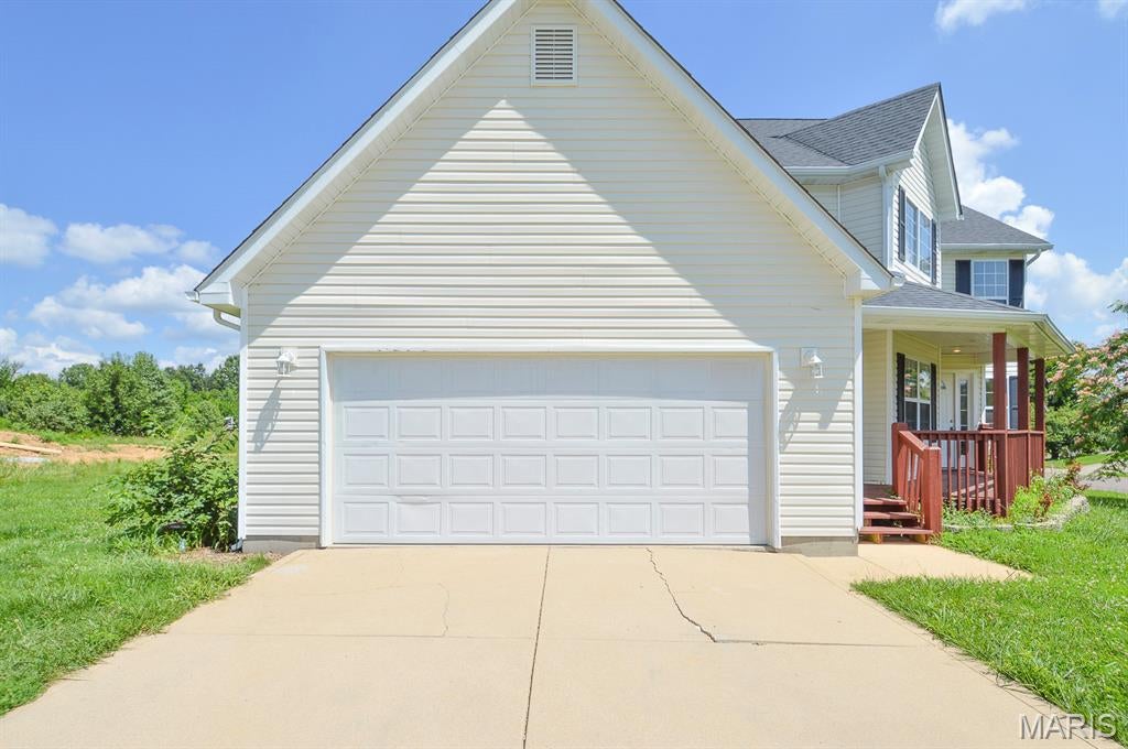 1021 Buck Court