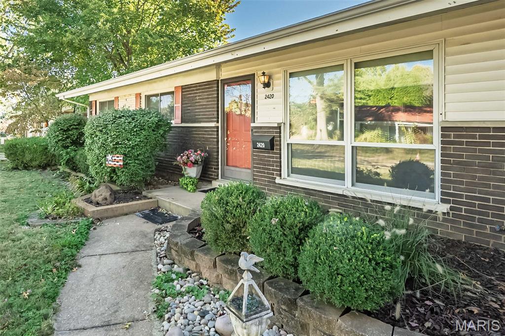 Photo of 2420 Canter Way, Overland, MO 63114 (MLS # 26065461)