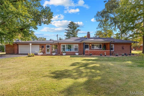 Photo of 8934 Felicia Drive, Unincorporated, MO 63123 (MLS # 26069137)