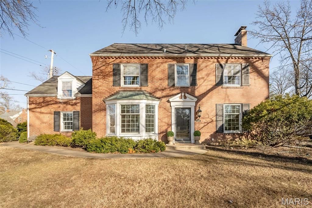 Photo of 1140 S Geyer Road, Kirkwood, MO 63122 (MLS # 26007171)