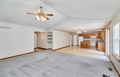 Tiny photo for 25 Spanish Oak Court, Troy, MO 63379 (MLS # 26048319)