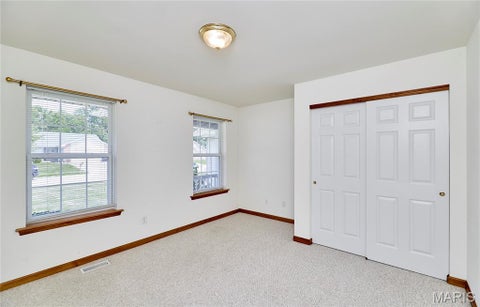 Tiny photo for 25 Spanish Oak Court, Troy, MO 63379 (MLS # 26048319)