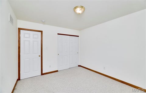 Tiny photo for 25 Spanish Oak Court, Troy, MO 63379 (MLS # 26048319)
