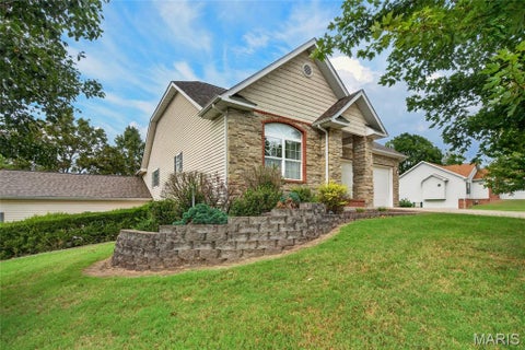 Tiny photo for 1635 Yale Avenue, Rolla, MO 65401 (MLS # 26052051)