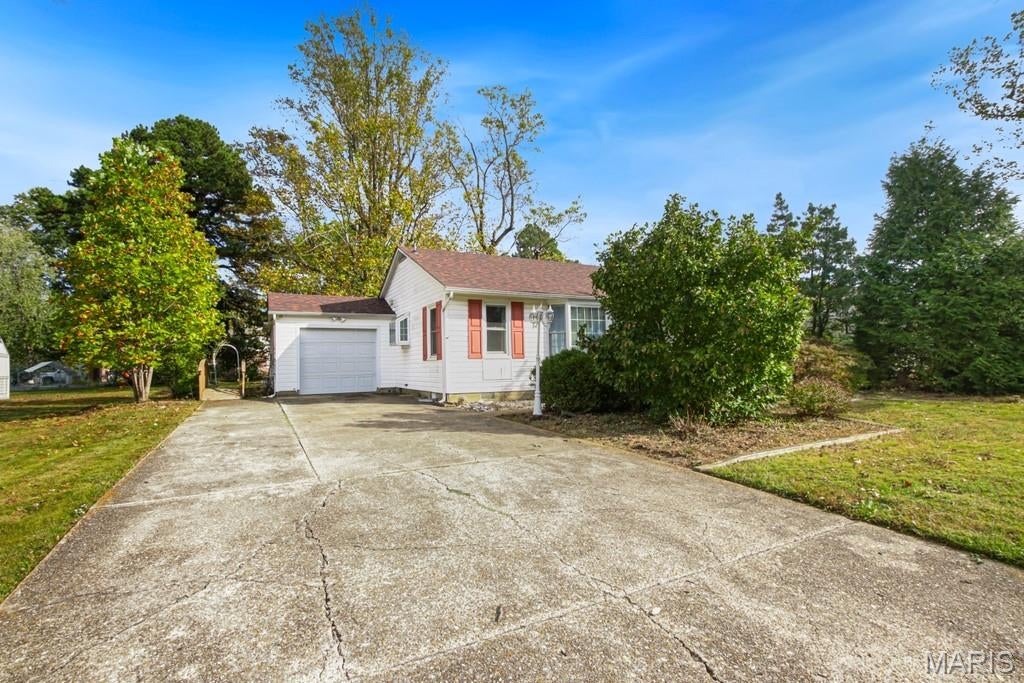 752 Crawford Circle