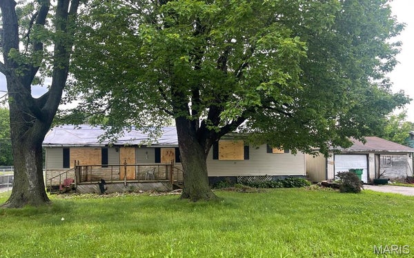 1131 WALNUT DR, COTTAGE HILLS, IL 62018 - Image 26df8fecfdc9fcbdc64d72af70d69ea6/3545811404