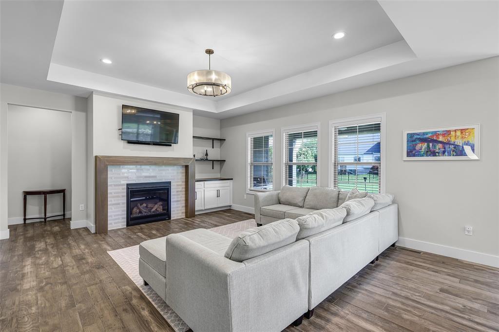 3328 Drysdale Court