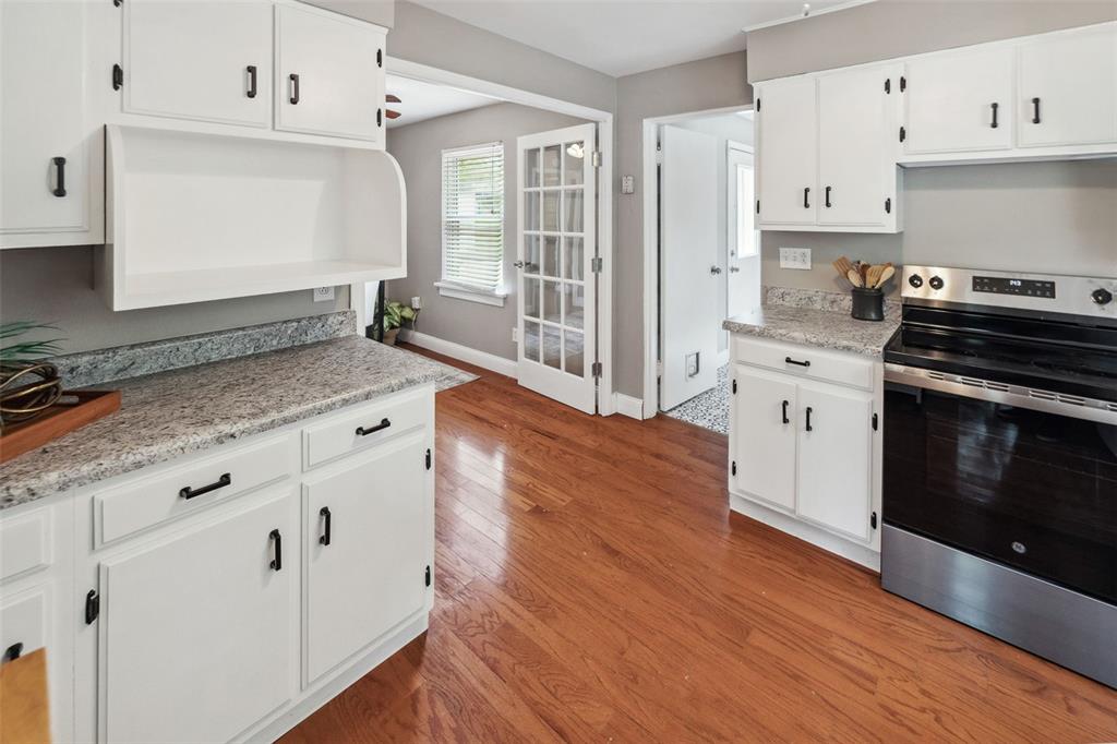 Edwardsville, Illinois 62025, United States, 3 Bedrooms Bedrooms, ,1 BathroomBathrooms,Residential,Pending,131581