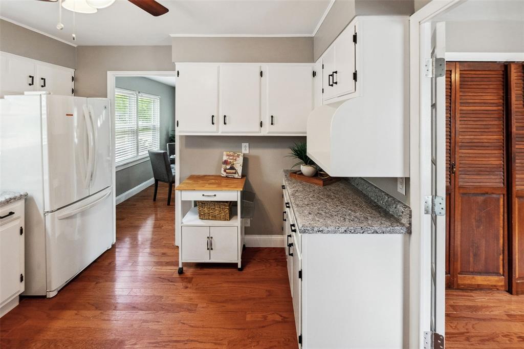 Edwardsville, Illinois 62025, United States, 3 Bedrooms Bedrooms, ,1 BathroomBathrooms,Residential,Pending,131581