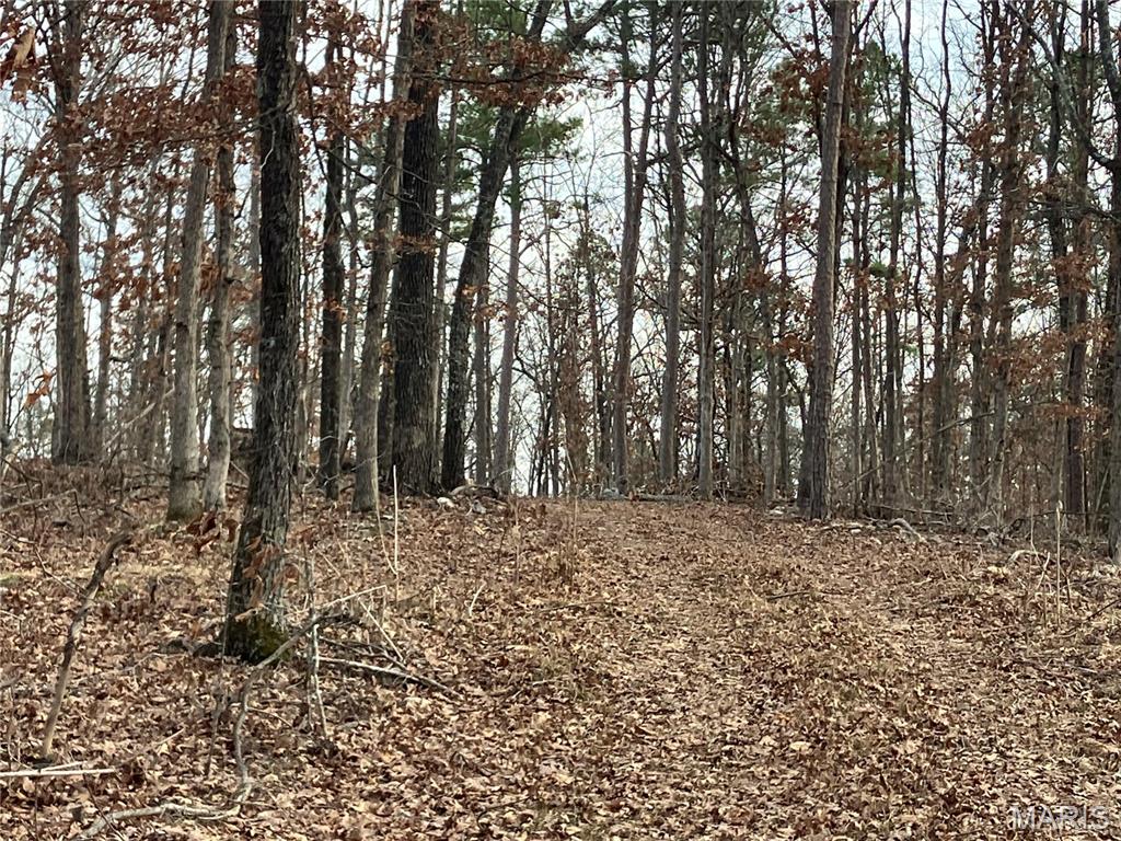 Cherokee Pass - Land