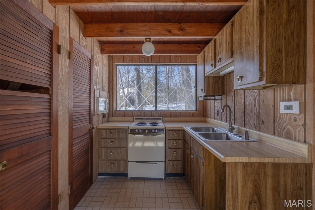 835 Mitten Ridge Drive