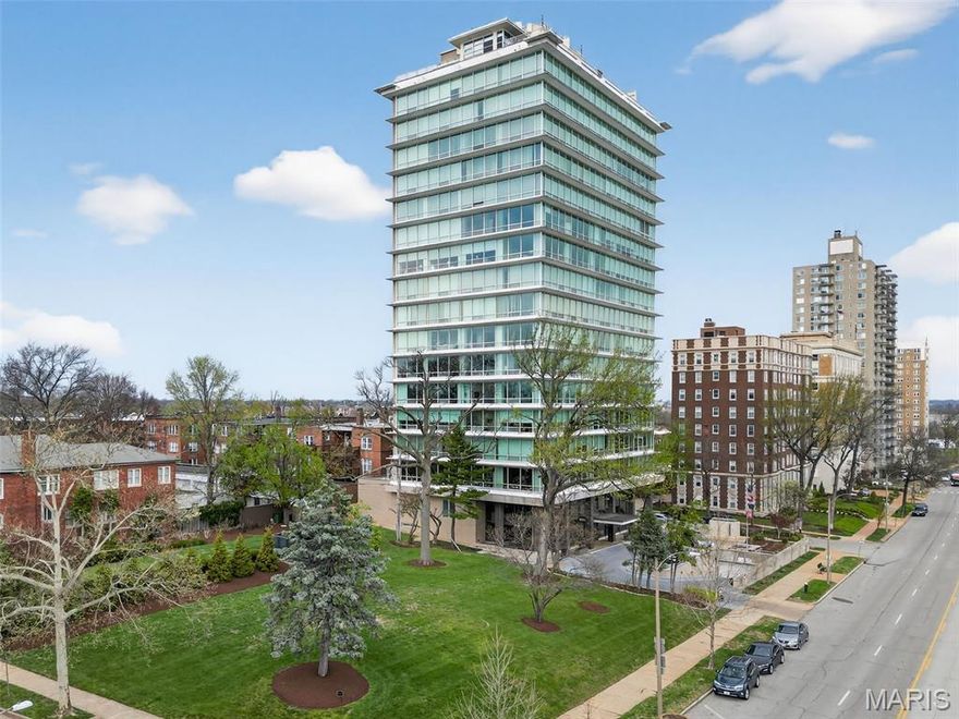 Experience refined city living in this rare co-op residence conveniently located across from Forest Park. Nestled on the twelfth floor, this home showcases incredible views and an abundance of natural light that fills every main living space. Spanning 1,739 square feet, the expansive one-bedroom layout provides exceptional flexibility, including the potential to create a second bedroom utilizing an existing pocket door. The open-concept living and dining area is both inviting and functional, featuring built-in bookshelves, generous storage, a half bath, and the convenience of in-unit laundry. The primary suite is thoughtfully designed as a private retreat, complete with a spacious walk-in closet, a dedicated office or sitting room, and an ensuite bath complete with double vanity, tub, and separate shower. This residence includes one assigned garage parking space, a private storage unit, and valet service during select hours for added ease. Residents enjoy an array of premium amenities, including a beautifully designed rooftop terrace with ample indoor and outdoor seating, prep kitchen, bar, and restrooms—ideal for entertaining. Additional offerings include a fitness center, meeting room, guest suite for overnight visitors, and 24-hour concierge service.