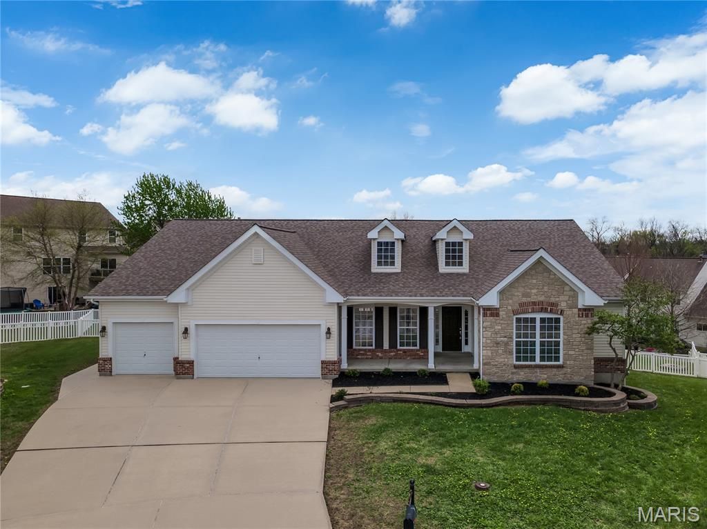 Photo of 18 Bayberry Meadows Court, OFallon, MO 63366 (MLS # 26013102)
