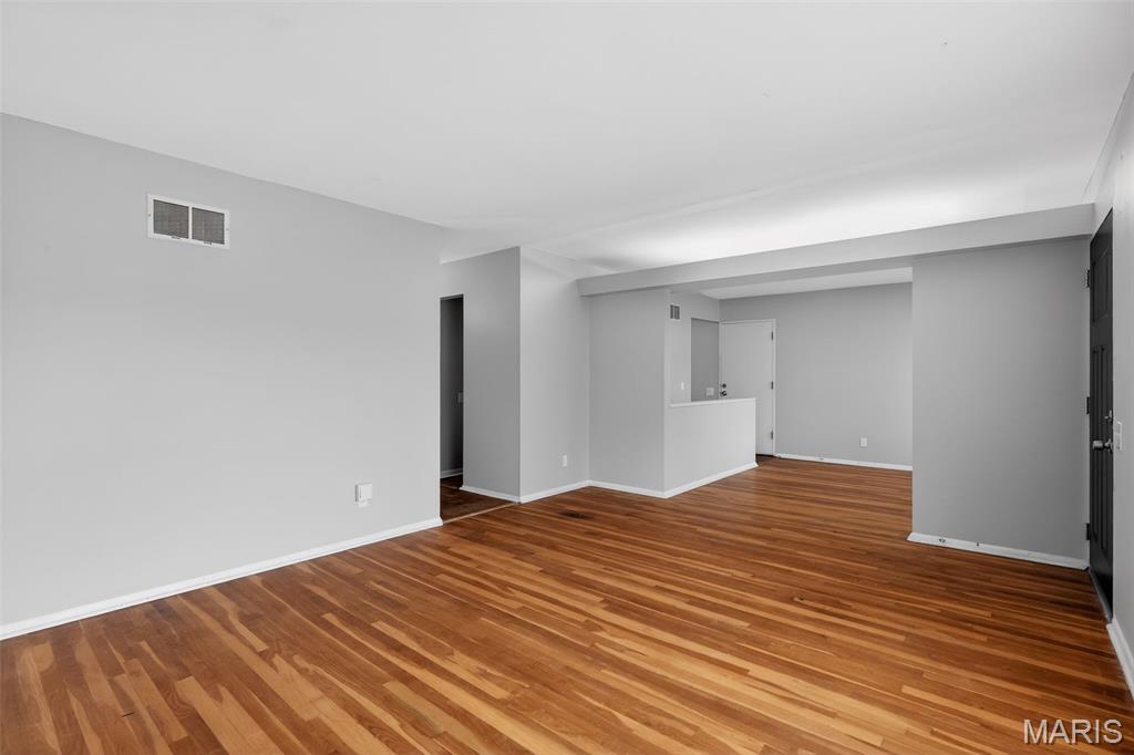 Hathaway Manor 8 - Residential