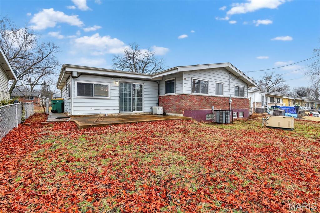 Hathaway Manor 8 - Residential