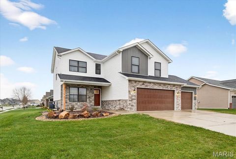 421 Chamberlain Troy IL 62294