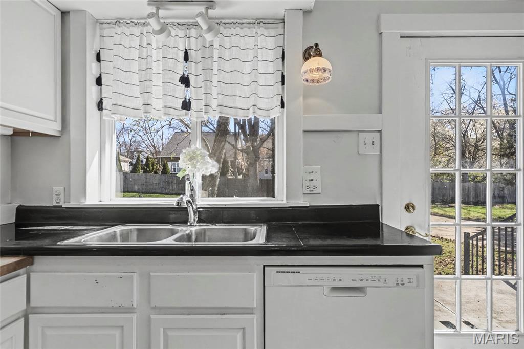 Avondale Blk 13 Lt 3 & Lt Pt 4 Bdy Adj - Residential