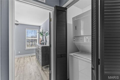 Tiny photo for 231 W Monroe Avenue #205, Kirkwood, MO 63122 (MLS # 26012050)