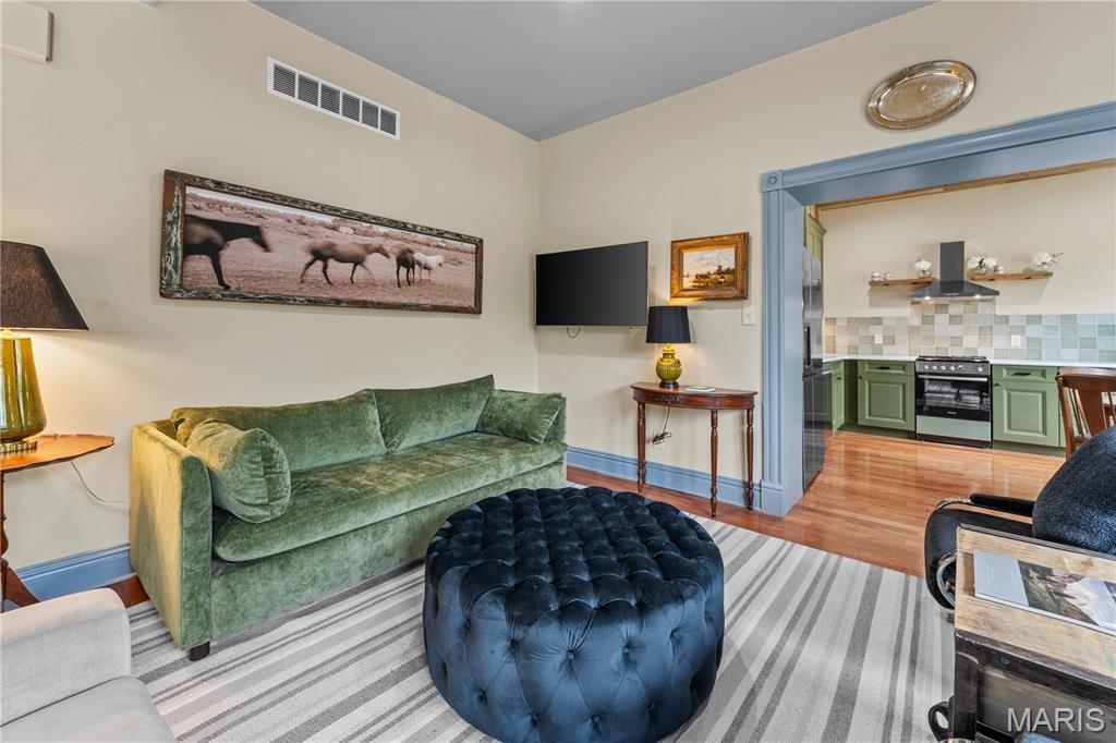 3559 Halliday Avenue 102