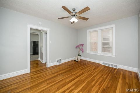 Tiny photo for 4964 Pernod Avenue #A, St Louis, MO 63139 (MLS # 26000006)
