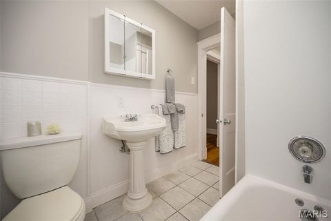 Tiny photo for 4964 Pernod Avenue #A, St Louis, MO 63139 (MLS # 26000006)