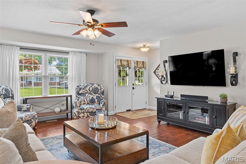 223 Shadyoak Drive