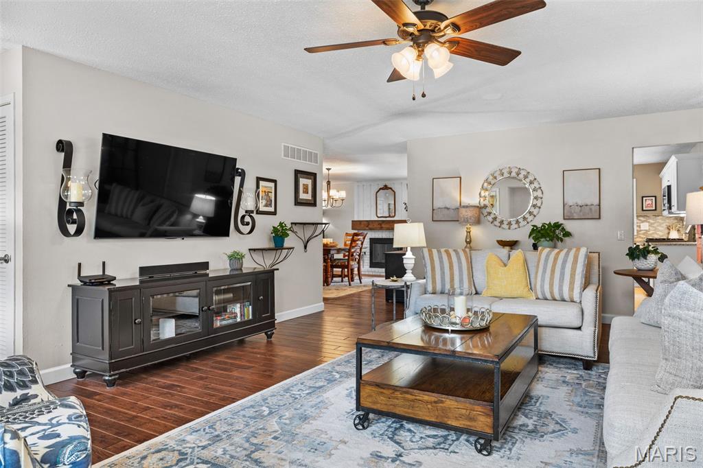 223 Shadyoak Drive