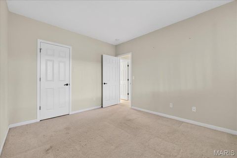 Tiny photo for 16816 Chesterfield Bluffs Circle, Chesterfield, MO 63005 (MLS # 26012415)