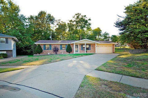 Tiny photo for 4661 Dorbendale Court, St Louis, MO 63128 (MLS # 26069068)