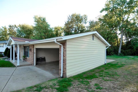 Tiny photo for 4661 Dorbendale Court, St Louis, MO 63128 (MLS # 26069068)