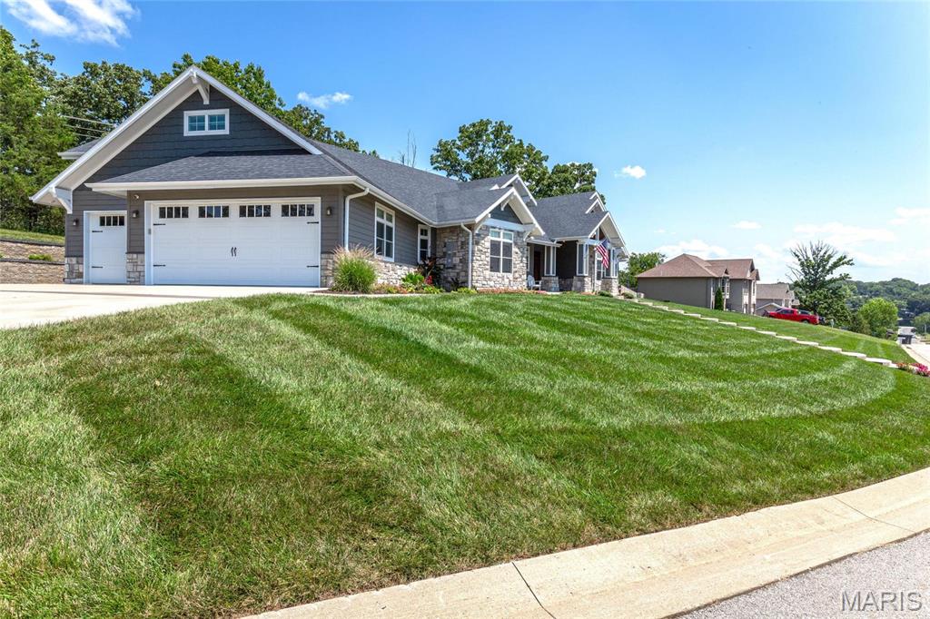 Briar Pointe - Residential