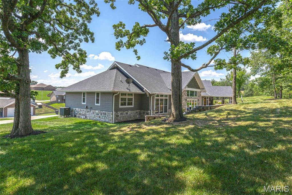 Briar Pointe - Residential